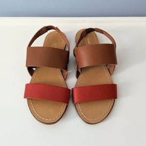 3/$20💕NWOT BDG leather sandals